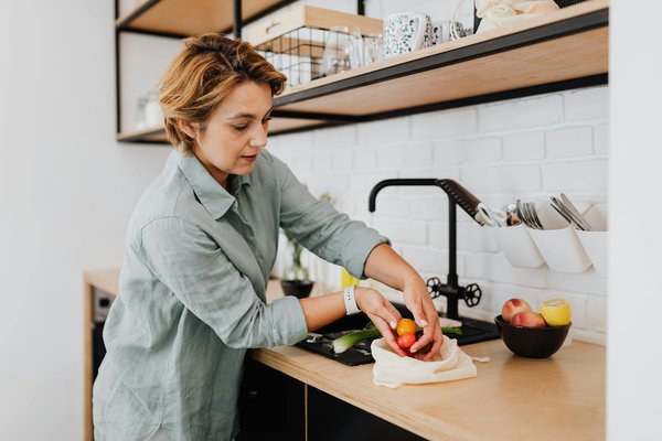 Unlocking the secrets to sleek kitchen design in the uk: a guide to elegance and efficiency